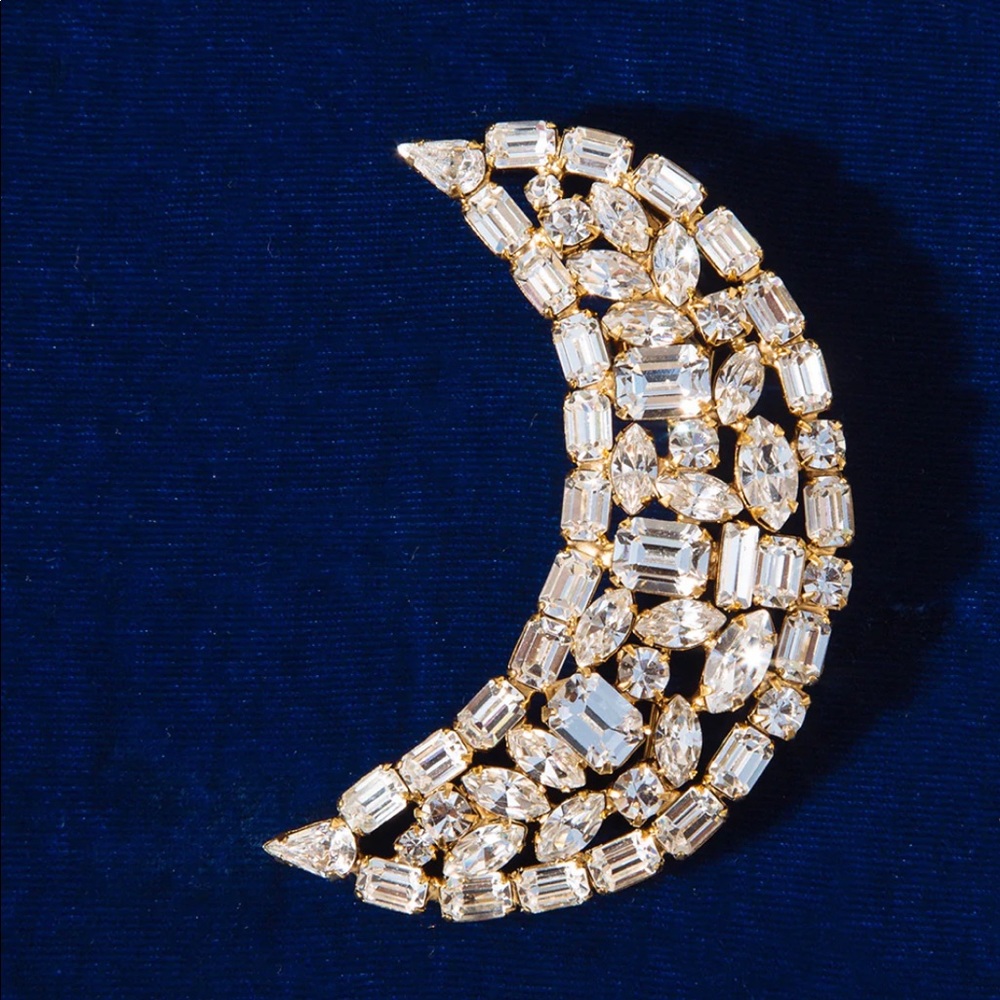 Luna Convertible Brooch/Pendant